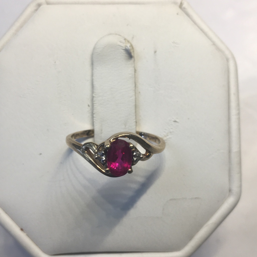 10k Yellow Gold Diamonds Ruby Ring 10k Yellow Gold Diamonds Ruby Ring